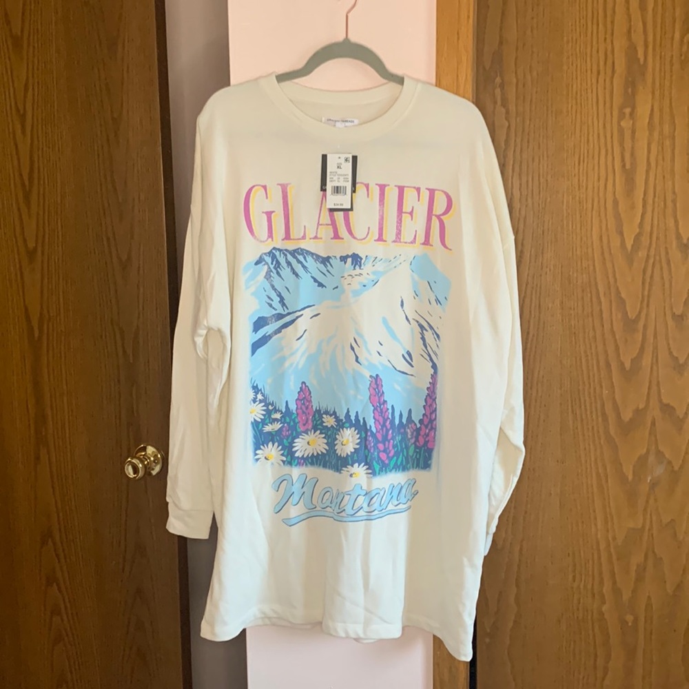 NWT graphic sweatshirt tunic